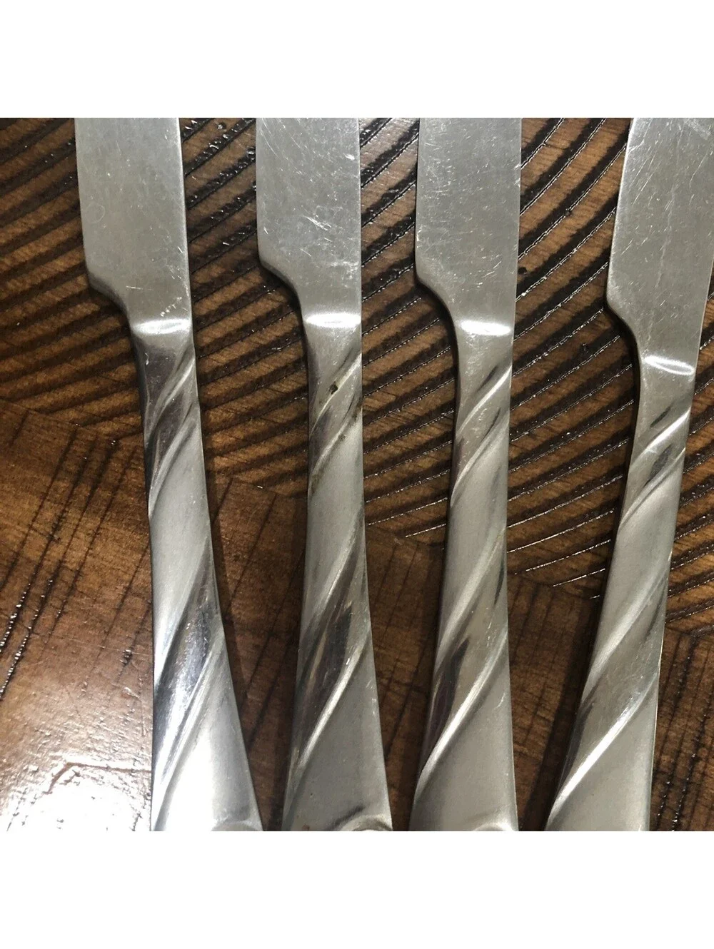 Jaclyn Smith Bella Frost Silverware Dinner Knives Frosted Handle Swirl Lot Of 4
